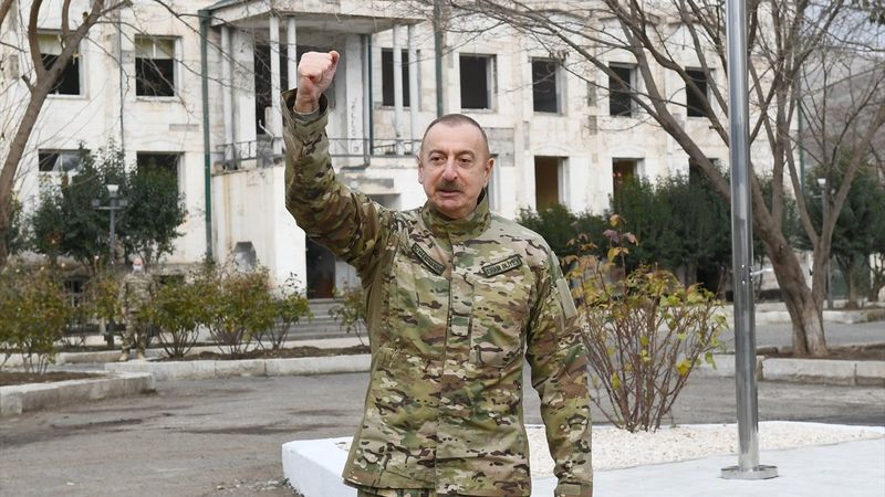 Aliyev'den Gubadlı'ya ziyaret