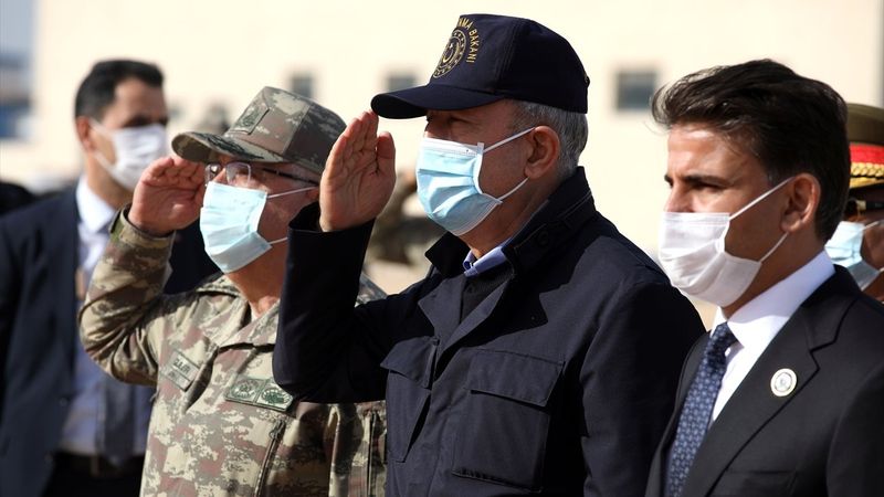 Milli Savunma Bakanı Hulusi Akar, Libya’ya gitti