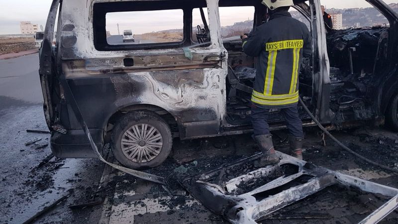 Kayseri'de çakmak gazı soluyan 3 kuzen yaralandı