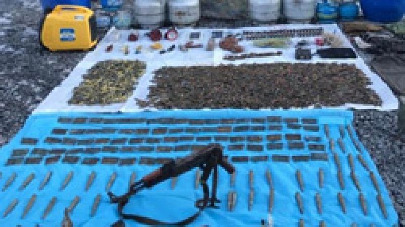 Hakkari’de terör örgütünün cephaneliği ele geçirildi