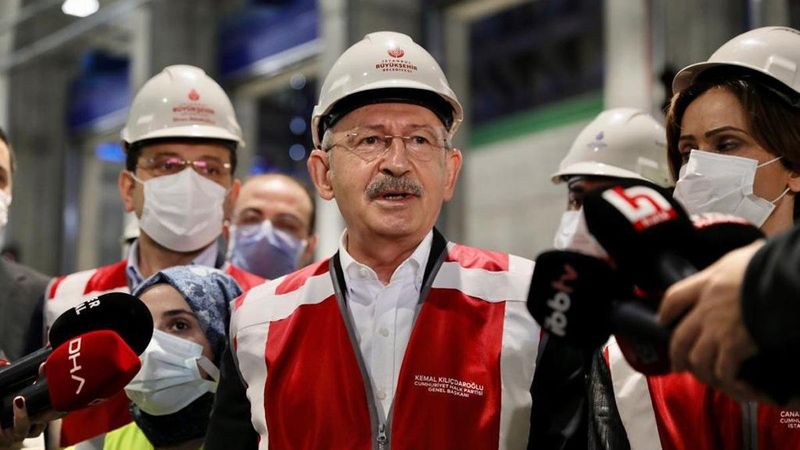 Kılıçdaroğlu'ndan Fikri Sağlar'a başörtüsü tepkisi: Çağın neresindeyiz