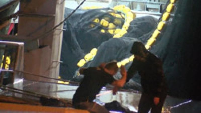 Sarıyer'de intihara kalkışan kişiyi polis vazgeçirdi