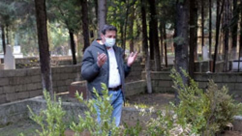 Hatay'da okul müdürü, 21 günde annesini, babasını ve iki ablasını kaybetti