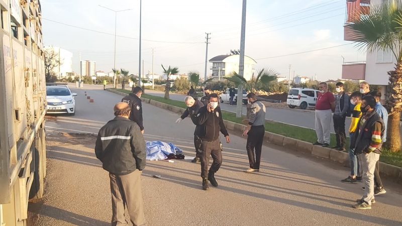 Antalya'da Tanzanya uyruklu motosiklet sürücüsü kazada öldü