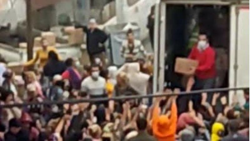 İzmir’de belediyenin izdiham yaratan yardımı