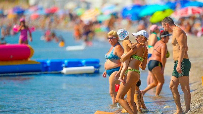 Turizmcilerin 2021'de umudu aşı: Dirilişimize ışık tutacak