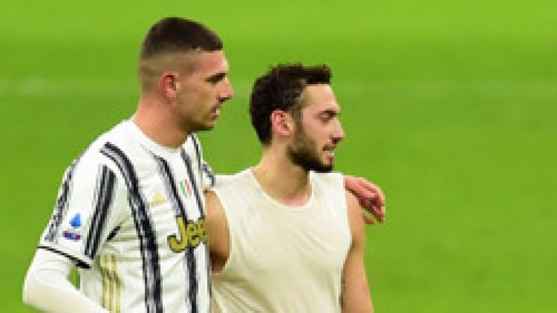 Merih Demiral'lı Juventus, Hakan Çalhanoğlu'lu Milan'ın yenilmezlik serisini bitirdi