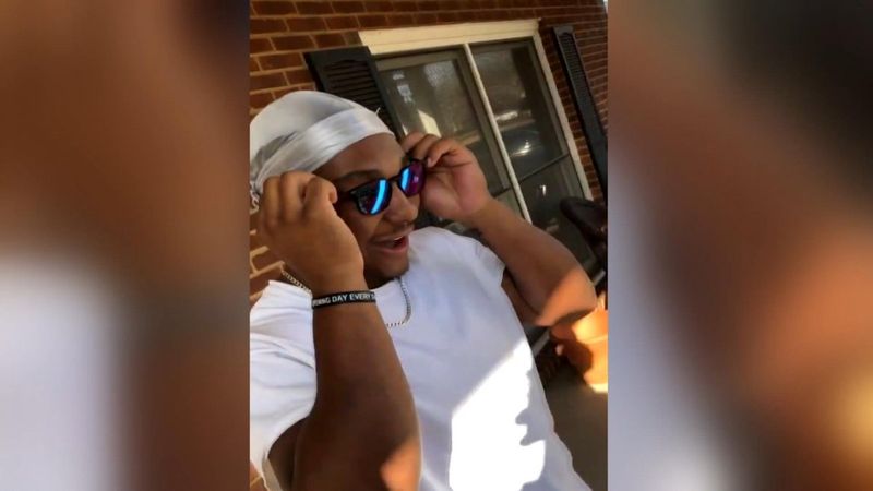 Renkleri ilk kez gören ABD'li gencin sevinci