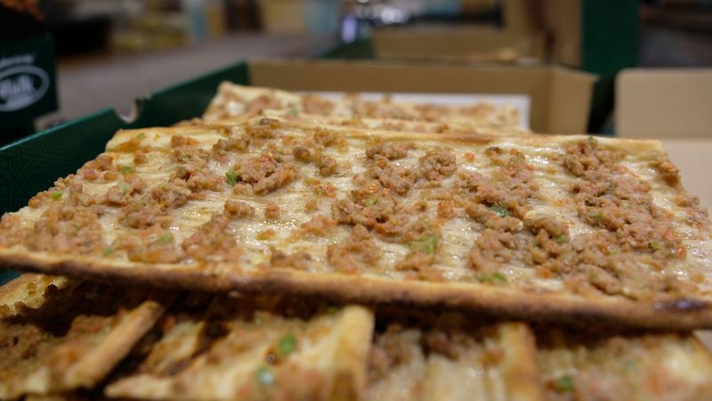 Konya pandemide de etli ekmekten vazgeçmedi