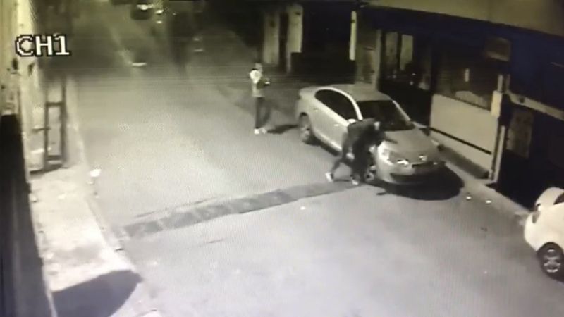 Çağlayan’da yılbaşı gecesi lastik kesen şüpheli kamerada