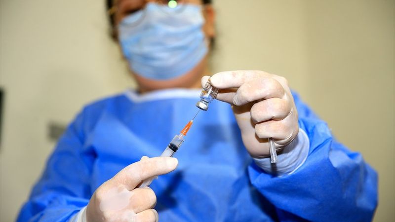 Aşı uygulamasında takip edilecek grup sıralaması belli oldu