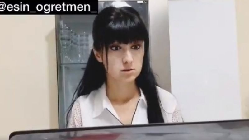 EBA'da ders anlatan öğretmenlerin yaşadıkları