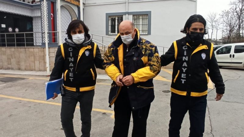 Bursa'da otomobildeki cinayetin nedeni, boş şişe kavgası