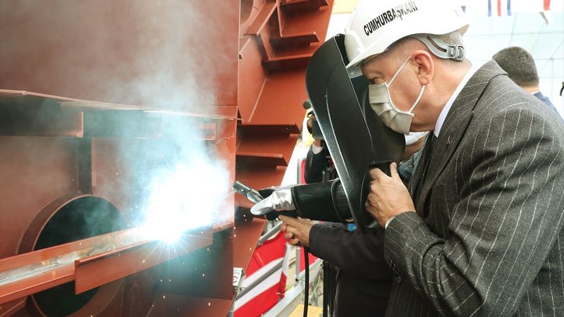 Erdoğan, MİLGEM projesinin 3'üncü gemisine kaynak yaptı
