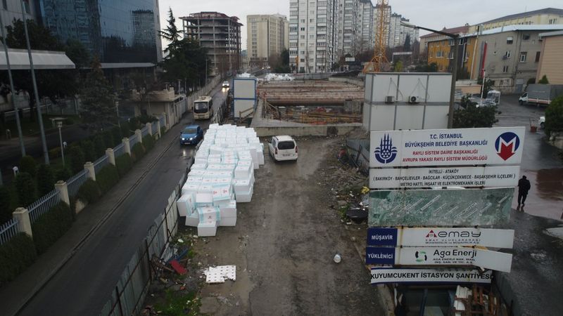 İstanbul'da 4 yıldır süren metro inşaatı vatandaşları çileden çıkardı