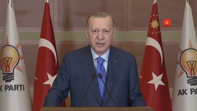 Cumhurbaşkanı Erdoğan'dan esnafa kredi müjdesi