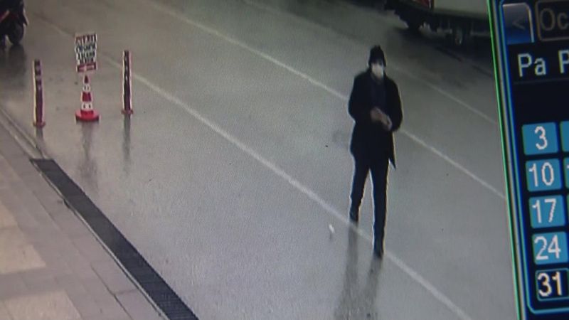 Denizli’de sokak sokak aradığı altınlarına haberlerde görünce kavuştu