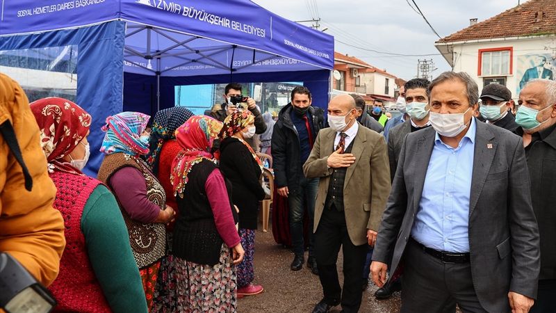 CHP heyeti, sel felaketinin yaşandığı İzmir'de incelemelerde bulundu