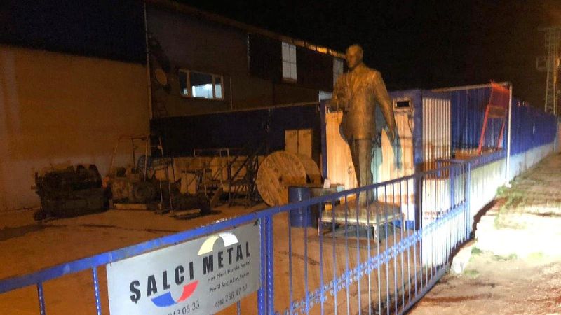 Samsun'da 'Atatürk heykeli satılıyor' iddialarına emniyet anında cevap verdi