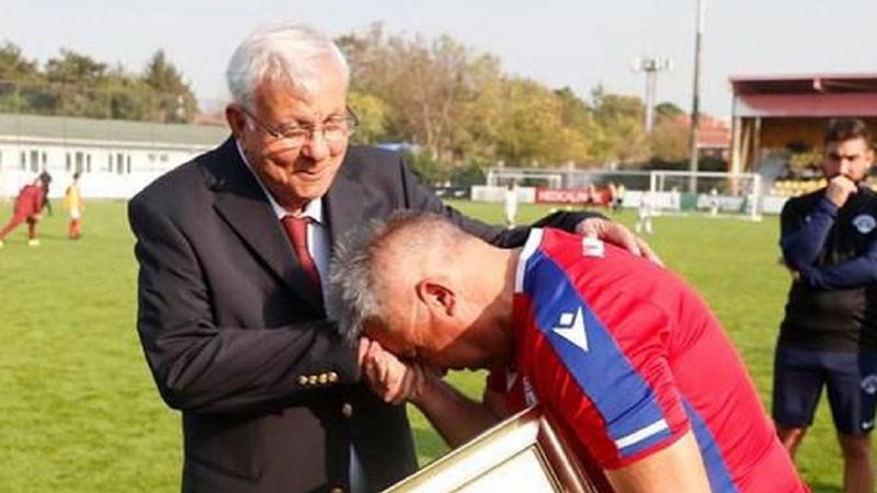 Galatasaray'ın efsane antrenörü Ahmet Keskinkılıç hayatını kaybetti.. Ahmet Keskinkılıç kimdir, neden öldü?