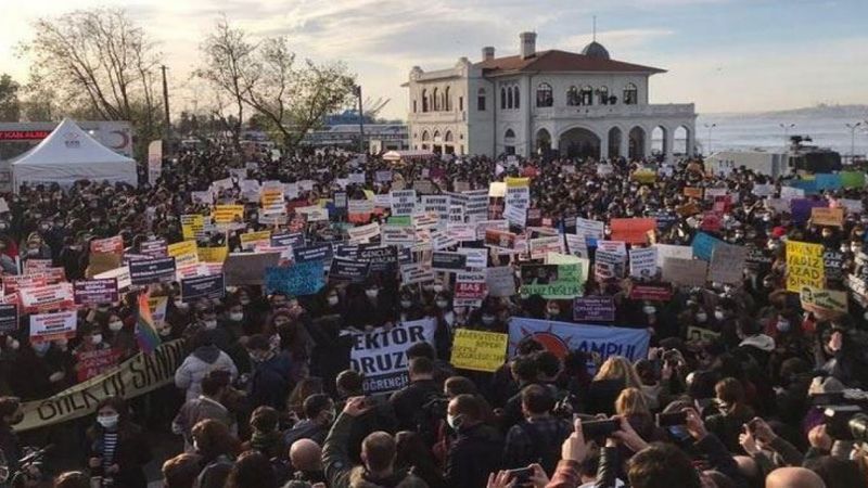Kadıköy'deki Boğaziçi eyleminde gözaltına alınan 33 kişiye tutuklama talebi