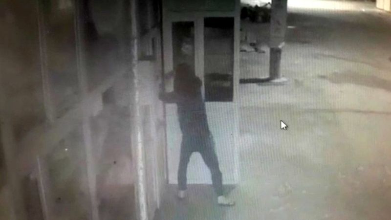 Osmaniye’de 3 iş yerine giren hırsız kameraya yakalandı