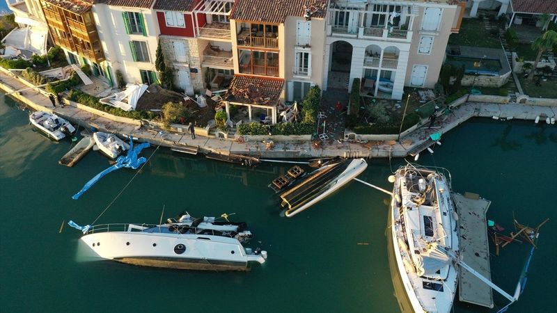 İzmir'de hortumun verdiği hasar gün aydınlanınca ortaya çıktı