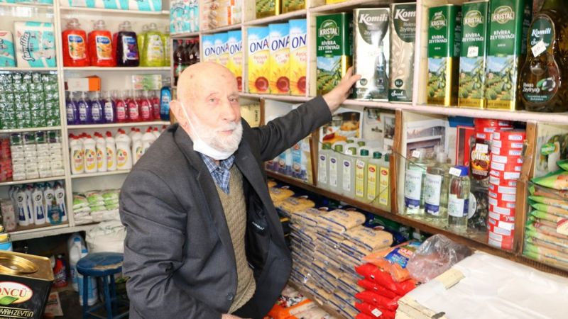 Niğdeli bakkaldan sitem: Cenazelerine bakkal gider ama bazıları markete gidiyor