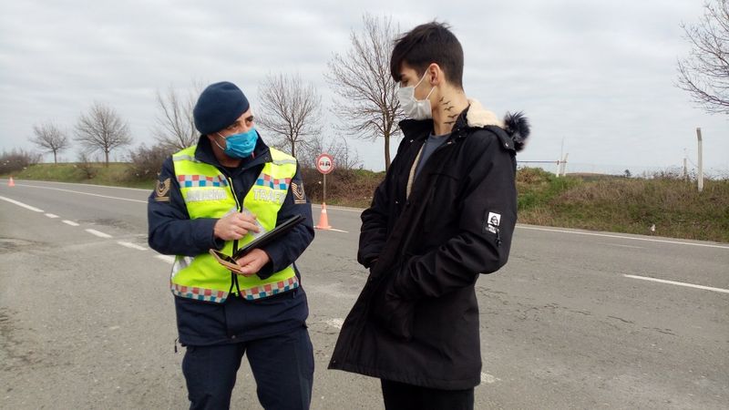 Tekirdağ'da kısıtlamayı ihlal eden genç cezadan kaçamadı