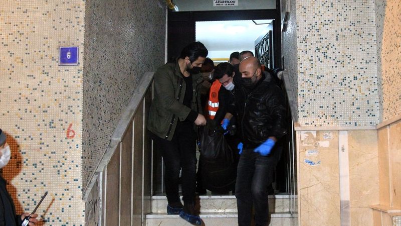 Samsun'da tartıştığı eşini bıçakla öldürdü