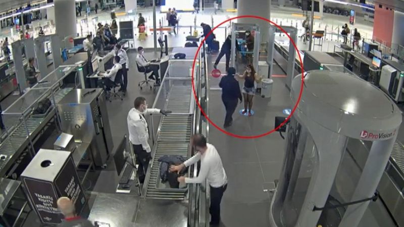 İstanbul’da terör şüphelisi kadın kardeşinin pasaportuyla yakalandı