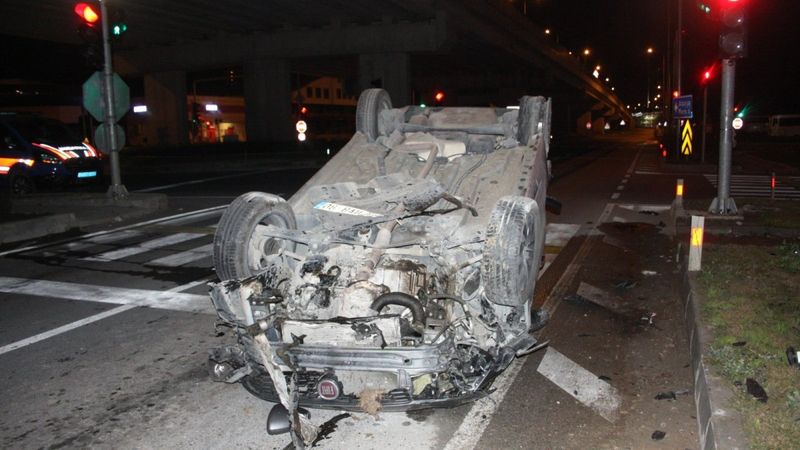 Antalya'da kazadan kurtulan alkollü sürücü, koronavirüs dersi verdi