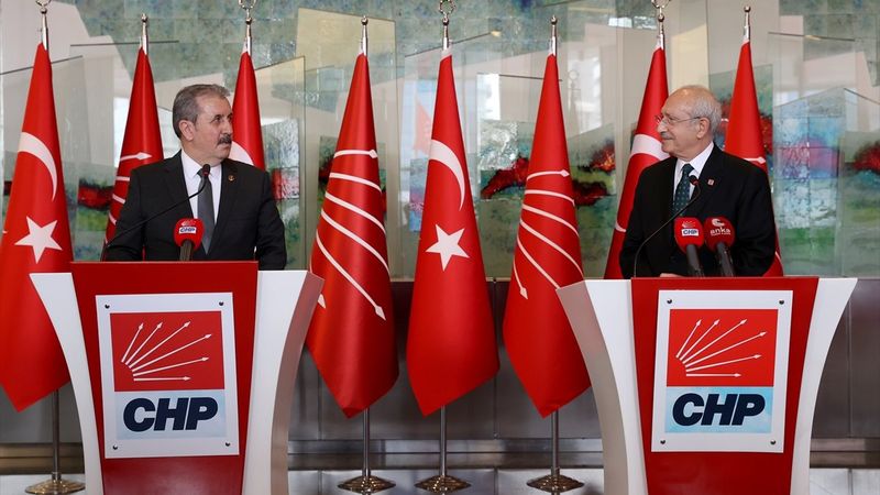 Destici HDP'yi yerden yere vururken, Kılıçdaroğlu dinledi