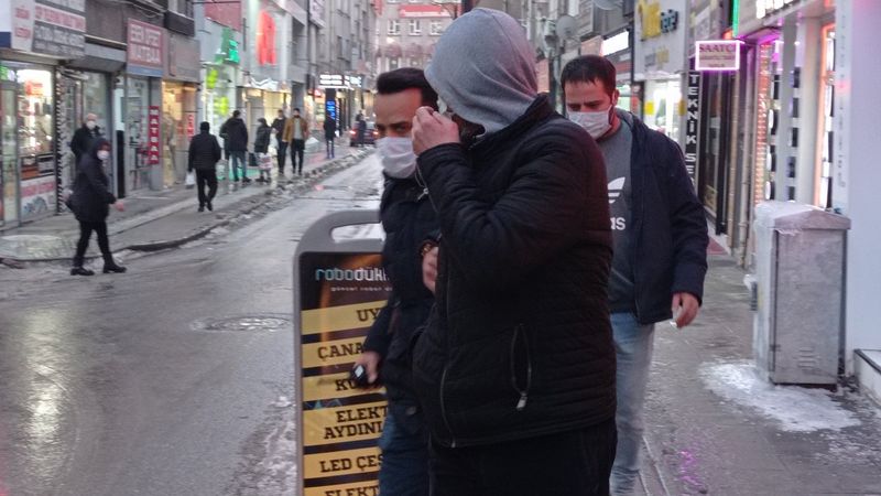 Sivas'ta kumar oynarken yakalandı, polisleri böyle atlatmaya çalıştı