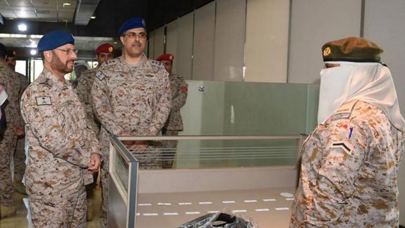 Suudi Arabistan'da kadınlara orduya katılma hakkı verildi