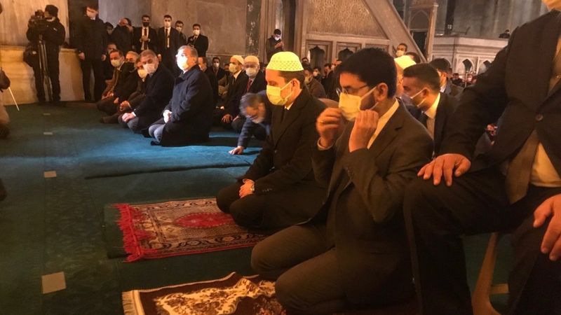 Necmettin Erbakan, vefatının 10. yılında Ayasofya Camii'nde dualarla anıldı