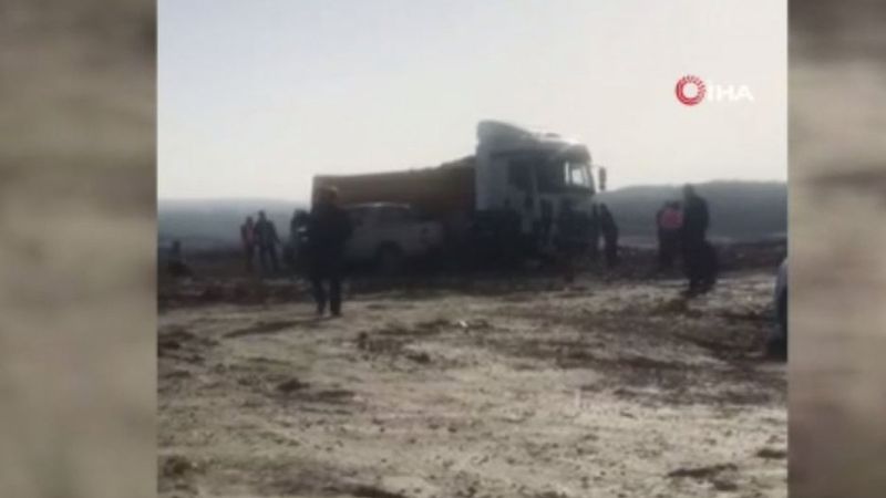 Arnavutköy'de bir işçi hafriyat kamyonu altında kalarak can verdi