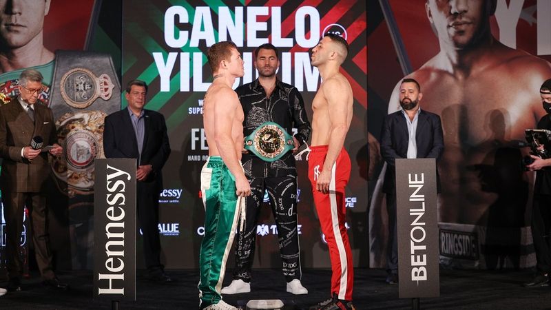 Avni Yıldırım Canelo Alvarez karşısında 3. raundda mağlup oldu