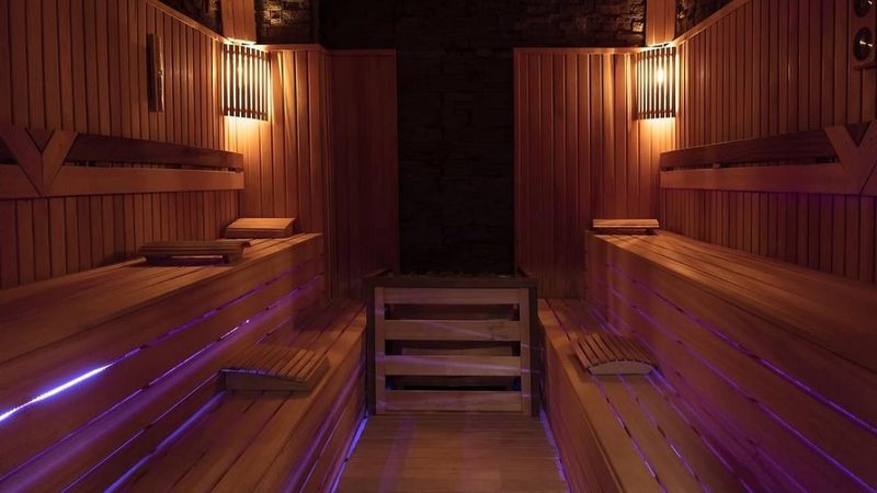 Hamam, masaj salonu ve yüzme havuzları açıldı mı, hangi illerde?