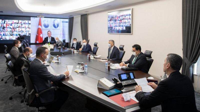 Ziya Selçuk: 'Yüz yüze eğitime ara veriyoruz' demek istemiyoruz