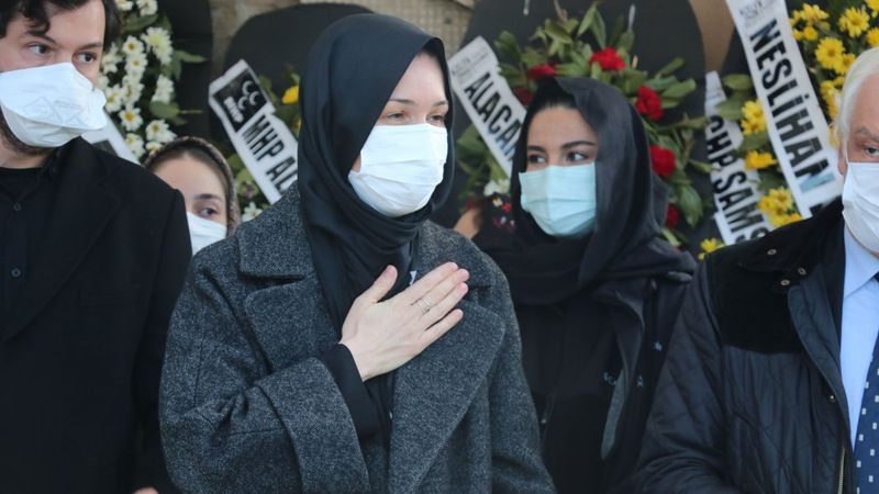 AK Parti Genel Başkan Yardımcısı Çiğdem Karaaslan'ın annesine veda