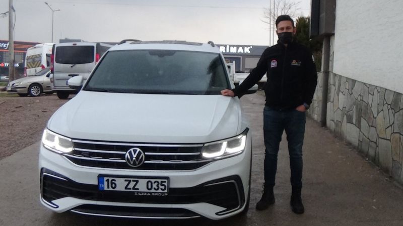 Bursa’da sıfır aldığı araç hasarlı çıktı