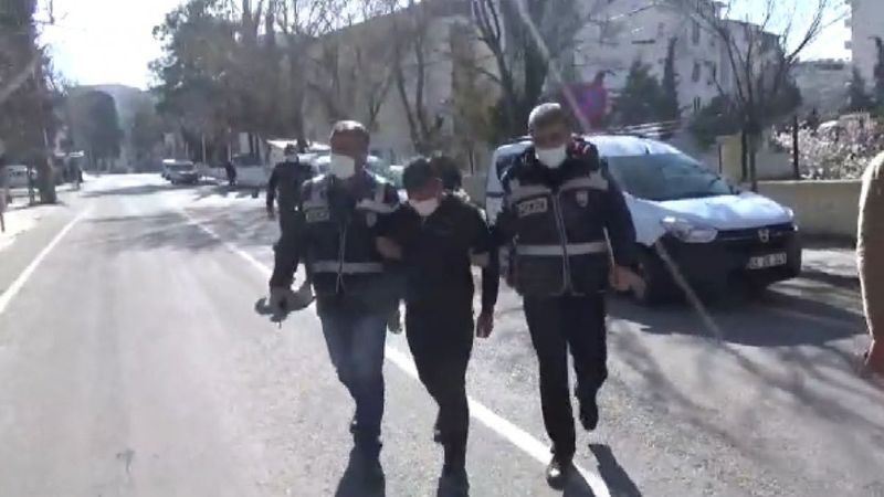 Kahramanmaraş’ta telefon dolandırıcısı polisin oyunu ile yakalandı