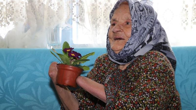 Manisalı Ayşe Nine, 72 yıl önce yaşadığı acı olayı unutamıyor