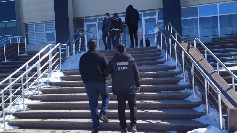 Kars'ta uyuşturucu operasyonu: 4 kişi tutuklandı