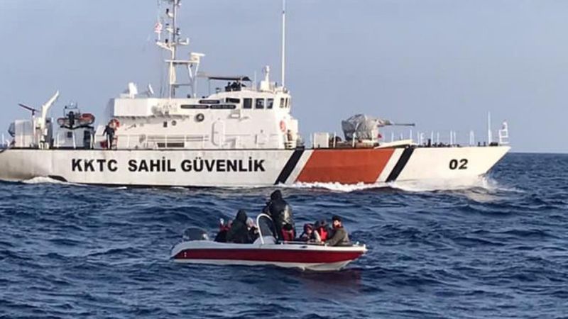 Akdeniz'de 21 düzensiz göçmen yakalandı