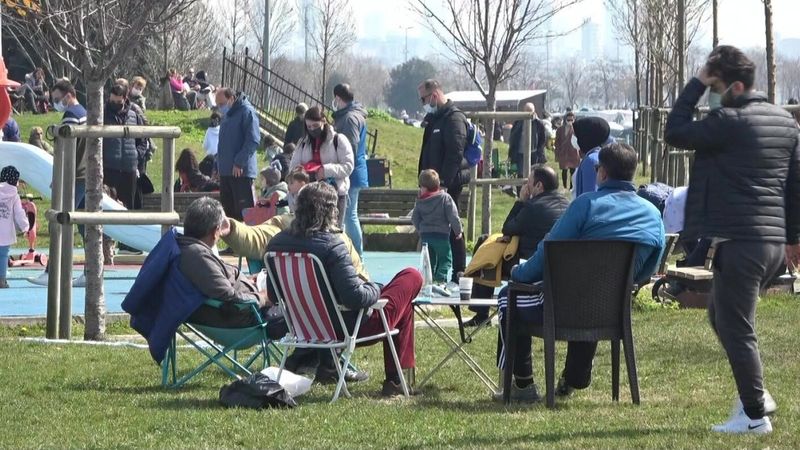 Caddebostan Sahili'nde cumartesi yoğunluğu