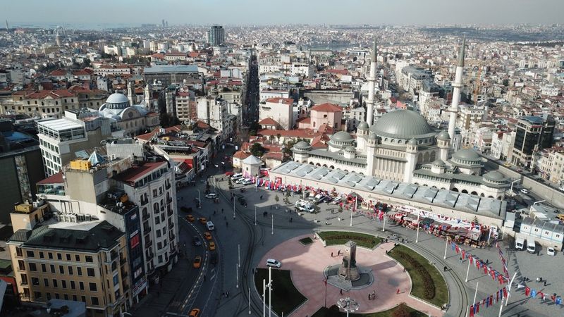 Taksim Camii'nde sona gelindi