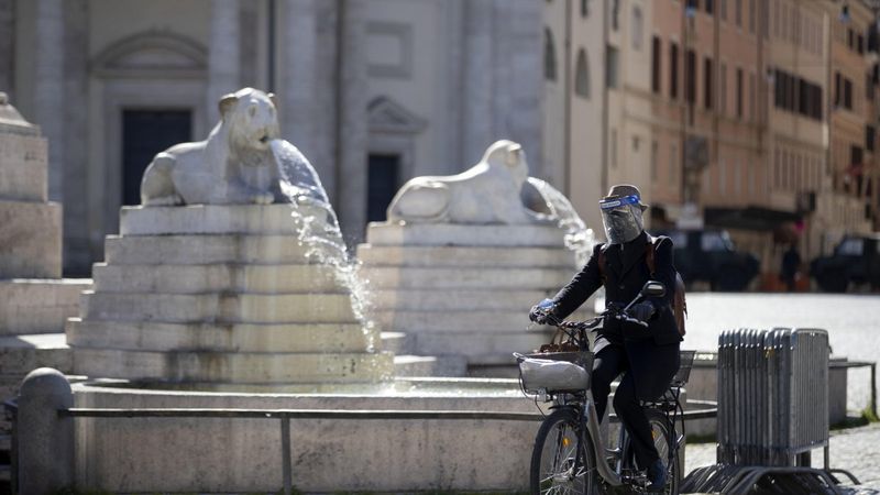 İtalya’da son 24 saatte 15 bin 267 yeni vaka