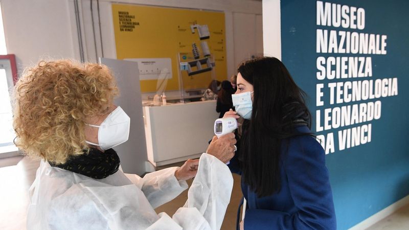 İtalya’da vaka sayıları artmaya devam ediyor